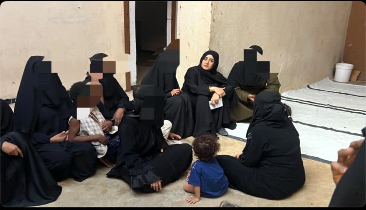وكيلة حضرموت لشؤون المرأة تزور سجن النساء بسيئون وتؤكد أهمية التأهيل وإعادة الإدماج المجتمعي