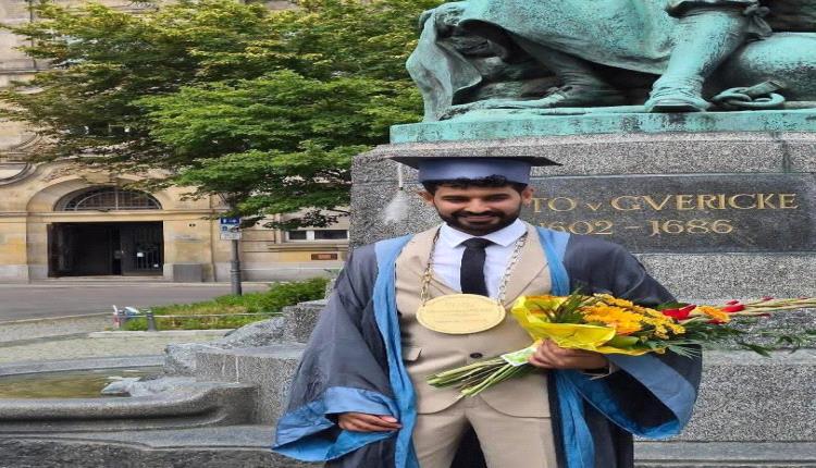 آل الشيباني وآل باعبيد يباركون للدكتور محمد علي سيف الشيباني نيله درجة الدكتوراه بامتياز