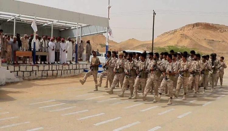 وكيل حضرموت يتفقد اللواء الرابع بقوات درع الوطن في رماه ويؤكد مواصلة ترسيخ الأمن وحماية المديريات الحدودية
