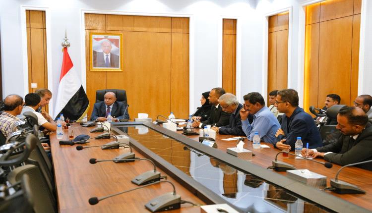 عضو مجلس القيادة محافظ حضرموت يلتقي وفد المفوضية السامية للأمم المتحدة لحقوق الإنسان