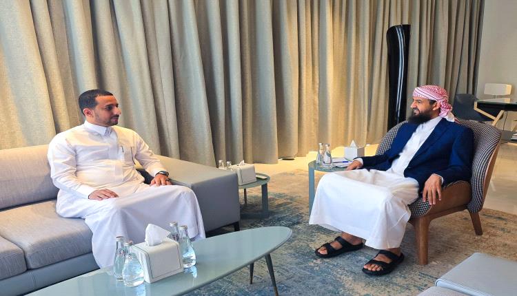 المحرّمي يستقبل رئيس هيئة الأراضي ويشدد على حماية ممتلكات الدولة وتحديث أنظمة العمل