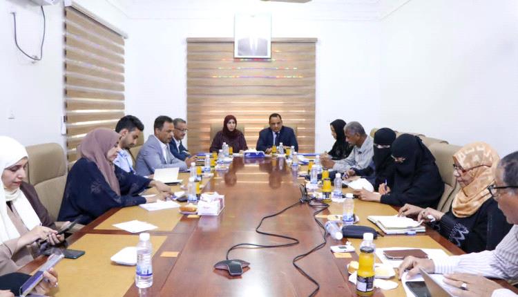 لجنة تسيير الأمن الغذائي بعدن تناقش الاستراتيجية الوطنية للأمن الغذائي 2026-2030