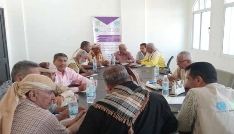السلطة المحلية بمديرية تبن بلحج تناقش مع مؤسسة العون للاستجابة والتنمية مشروع التقييم الشامل للاحتياجات