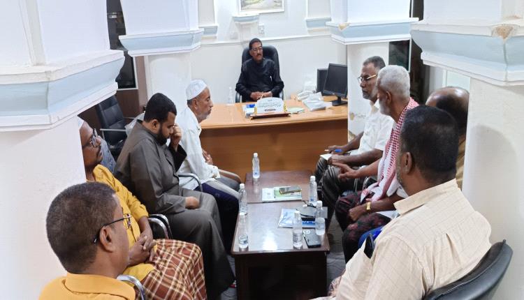 مدير عام مديرية تريم يناقش احتياجات جمعيات ذوي الإعاقة ويؤكد دعم السلطة المحلية لتعزيز خدماتها واستدامة مشاريعها