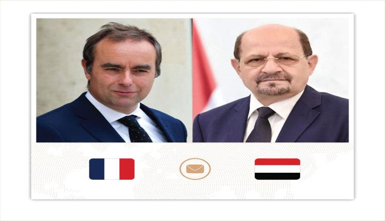 رئيس الوزراء وزير الخارجية يهنئ نظيره الفرنسي بذكرى اليوم الوطني