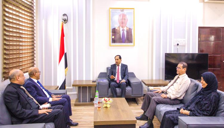 الوزير البكري يبحث مع الأكاديمية العربية للعلوم الإدارية والمالية توقيع مذكرة تفاهم للتعاون المشترك