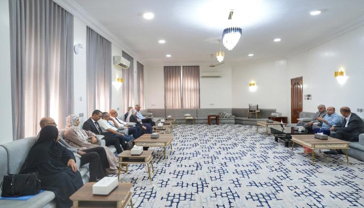 عضو مجلس القيادة الخنبشي يترأس جانبًا من الاجتماع الدوري الرابع للمجلس الطبي الأعلى للاختصاصات الطبية والصحية
