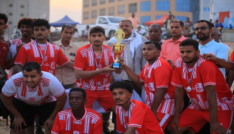 تضامن حضرموت يتوج بطلاً لكأس البلدة الشاطئية لكرة اليد على حساب الشعب