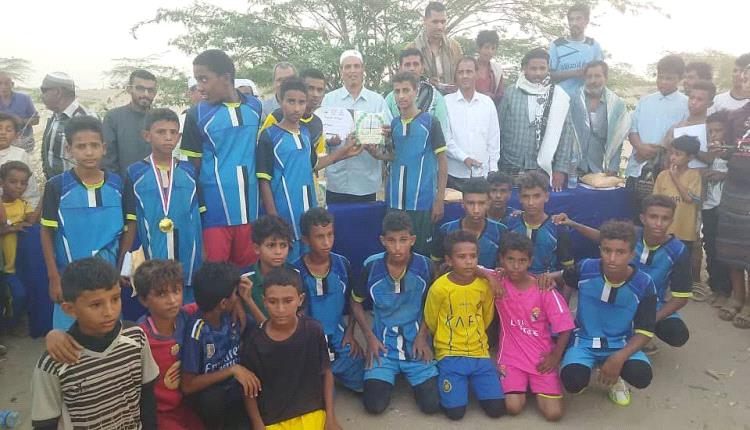 منتدى أحور يختتم دوري كرة القدم لمساجد مديرية أحور ضمن فعاليات الذكرى الـ22 لتأسيسه