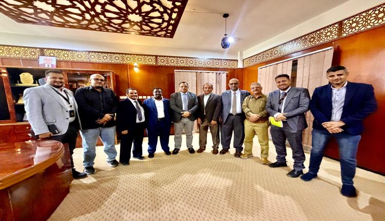 الوزير السقطري يبحث مع منظمة كير حشد التمويل الدولي لتنفيذ مشاريع تنموية في الزراعة والثروة السمكية