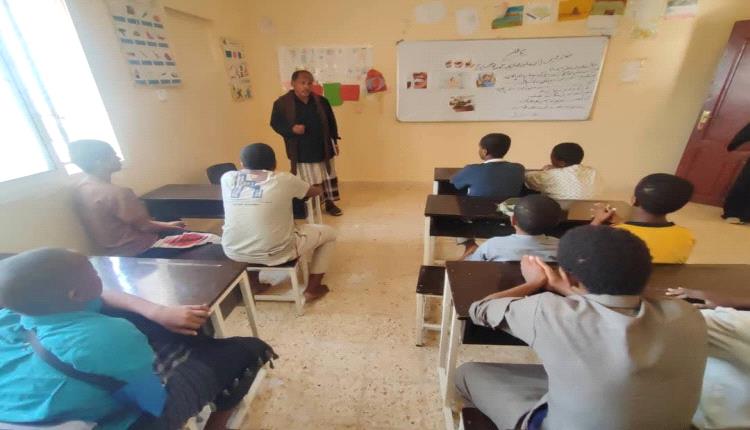 وكيل نيابة الأحداث يتفقد أوضاع النزلاء في دار رعاية الأحداث بساحل حضرموت