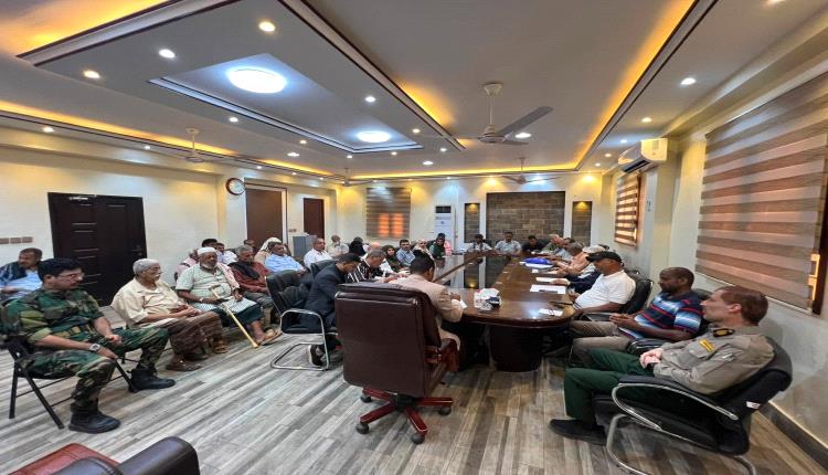 السلطة المحلية بالشيخ عثمان تعقد اجتماعها الدوري السابع وتستعرض إنجازات المكاتب التنفيذية
