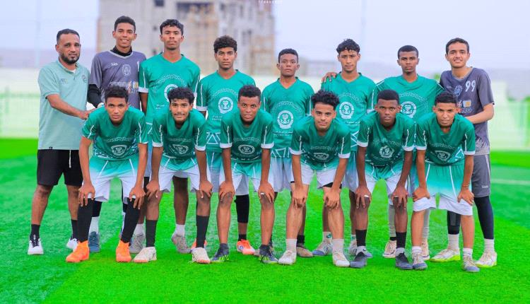 مدرب منتخب الناشئين يستكمل اختبارات المواهب في وادي حضرموت