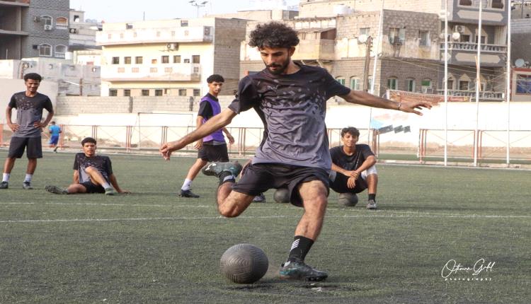 شمسان يجري الحصة التدريبية الأخيرة قبل التوجه إلى المكلا