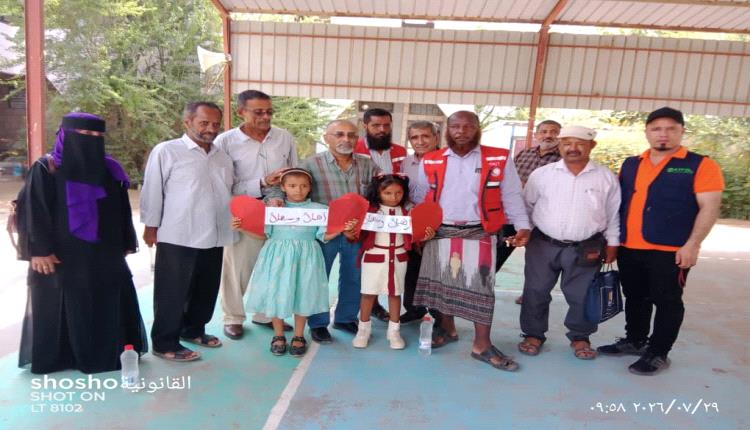 اليزيدي وعمير وباسلهف يدشنون المخيم الصيفي بمجمع الفتح للبنات في خنفر لتنمية مهارات الطالبات