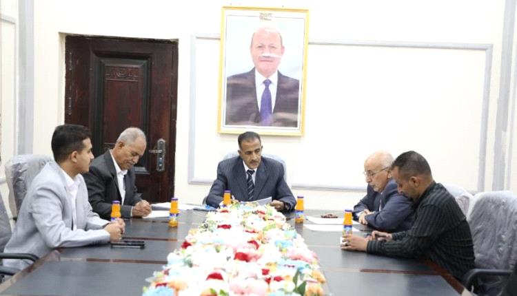 اللجنة العليا للمناقصات تناقش تعديل السقوف المالية لعمليات الشراء