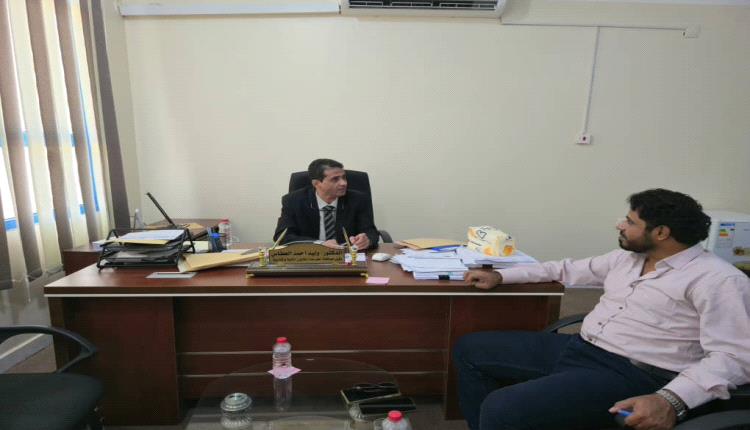 الوكيل المالي والإداري يبحث مع المدير العام لهيئة الأراضي بساحل حضرموت سبل تطوير الأداء وتعزيز التنسيق المؤسسي