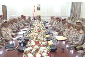 اجتماع برئاسة نائب رئيس هيئة الأركان العامة يناقش الأوضاع العسكرية والأمنية