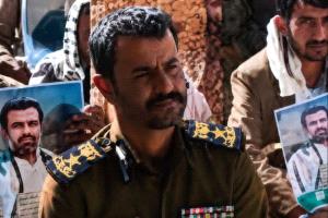 زوجة مختطف تُردي قيادياً حوثياً قتيلاً أثناء تصديها لمحاولة اقتحام منزلها في عمران