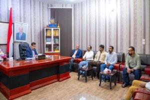 المحافظ بن الوزير يطّلع على نتائج مسوحات الترصد الوبائي لمرض التراكوما