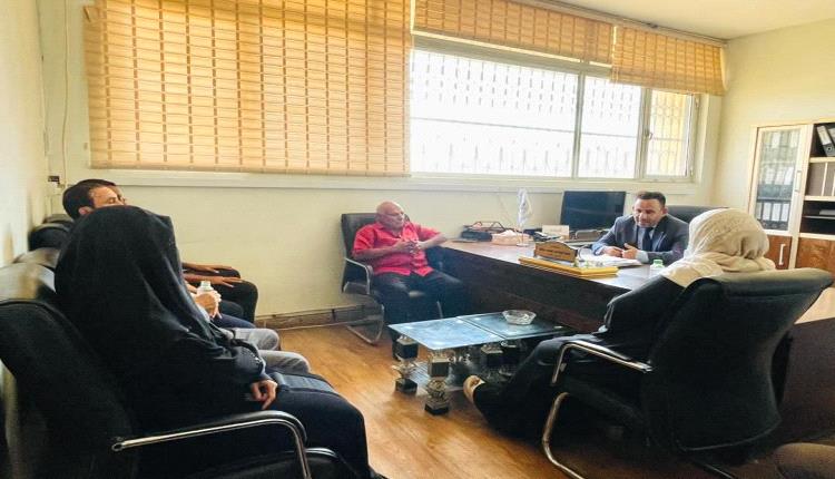 رئيس الهيئة يتفقد الانضباط الوظيفي في المركز الرئيسي وفرع عدن بعد إجازة عيد الأضحى المبارك