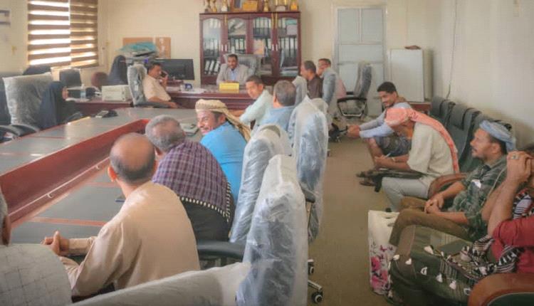 الوكيل الحمزة يزور مكتب التربية والتعليم بأبين ويطلع على الاستعدادات للامتحانات العامة
