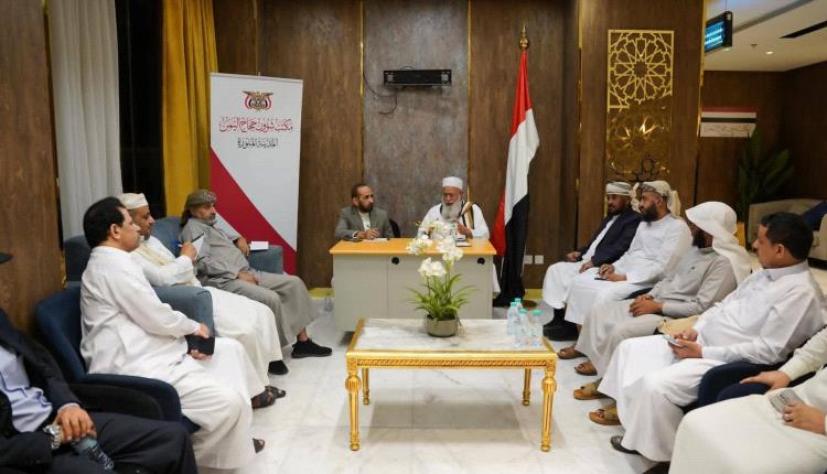 مكتب شؤون حجاج اليمن بالمدينة المنورة يعقد لقاءً لتقييم أعمال الموسم وتعزيز جوانب النجاح