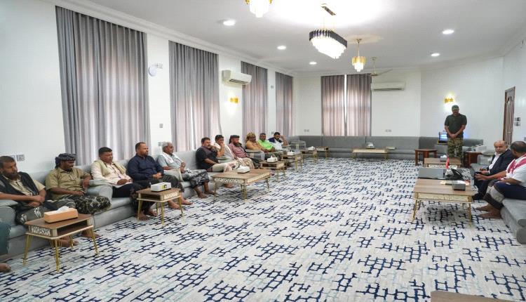 الديس الشرقية على طاولة النقاش.. والخنبشي يشدد على تحسين الخدمات للمواطنين