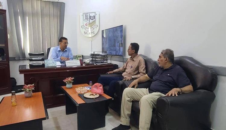 مدير عام زراعة الوادي والصحراء يزور المركز الوطني لمختبرات الصحة العامة لمتابعة فحص عينات النحل النافق