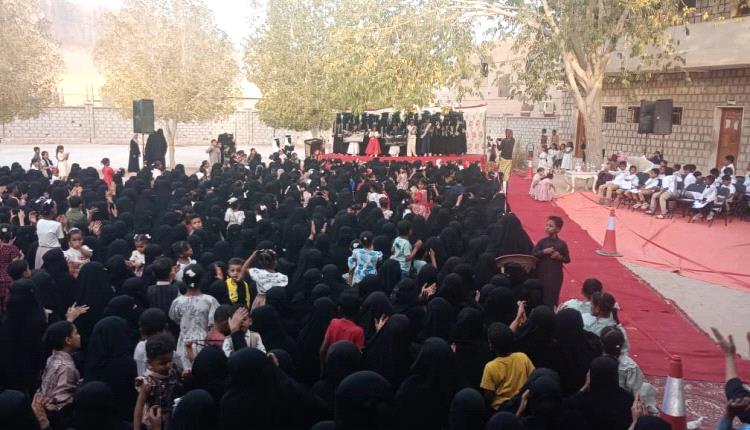 تكريم الأوائل ورسائل وفاء للمعلمين الراحلين في ختام العام الدراسي بمدرسة النور