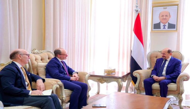 رئيس الوزراء وزير الخارجية يستقبل وزير الدولة الإسباني للشؤون الخارجية والعالمية