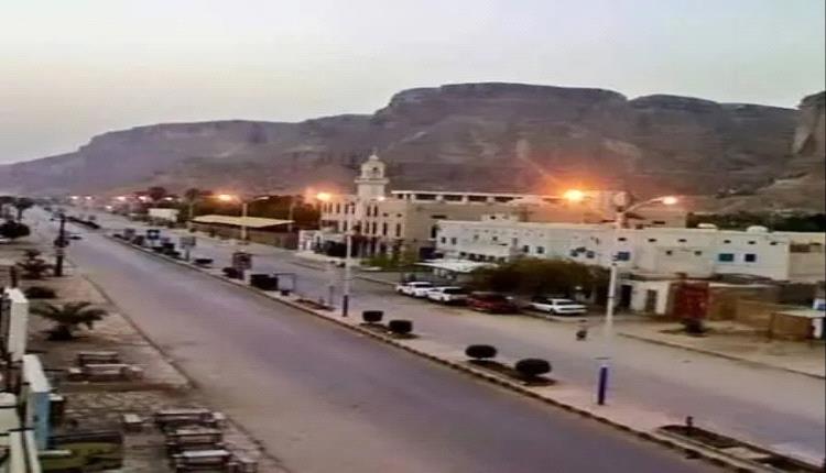 شرطة مديرية القطن وقوات درع الوطن تنفذان حملة أمنية لتأمين حقل مياه شعب الحمضان