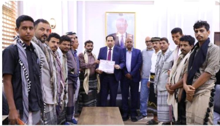 مدير مكتب الشباب والرياضة بمديرية المحفد يتقدم بالشكر لمعالي وزير الشباب والرياضة لمنح شهادة الاعتراف المؤقت لنادي العاصفة الرياضي