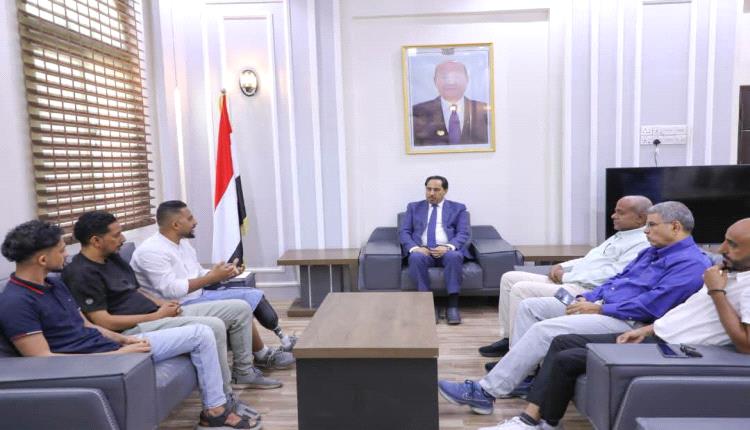 الوزير البكري يؤكد دعمه ومساندته للاتحاد العام لكرة القدم لـ"ذوي البتر"
