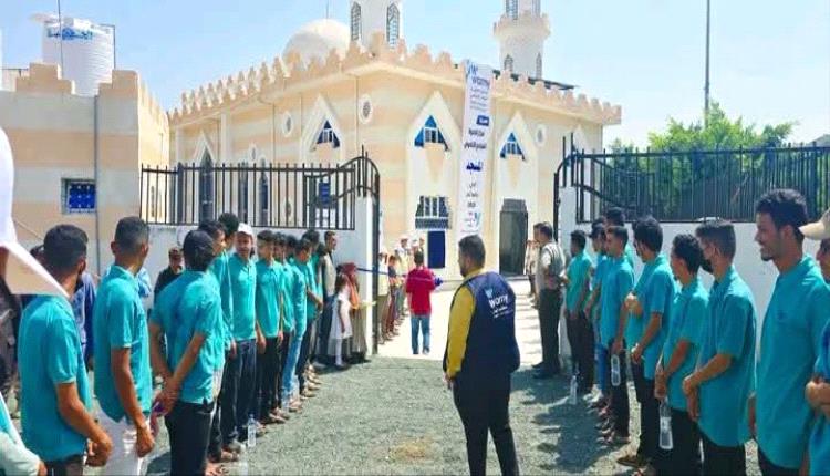 السلطة المحلية ومكتب الأوقاف يفتتحان جامع جامعة تعز والمركز الشبابي التنموي