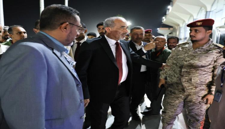 عضو مجلس القيادة (الصبيحي) يغادر عدن إلى السعودية