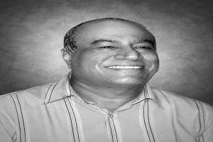 رئيس الوزراء وزير الخارجية يعزي بوفاة الأديب والصحفي الكبير سعيد عولقي