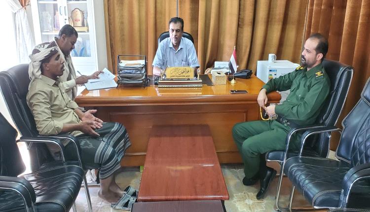 اللجنة الأمنية بالقطن تبحث تعزيز الاستقرار وتدعو لنبذ العنف وحمل السلاح
