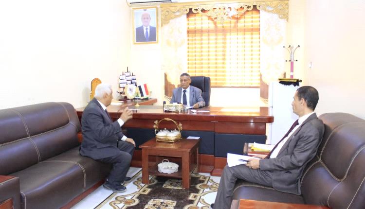 وزير التعليم العالي يبحث مع رئيس جامعة لحج سبل تطوير الأداء الأكاديمي والإنشائي بالجامعة