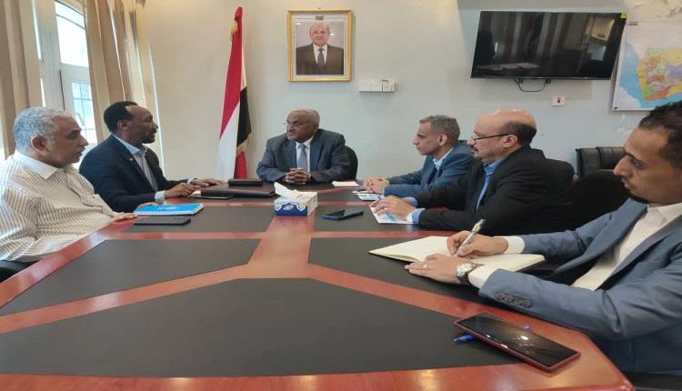 وزير الإدارة المحلية يبحث التدخلات الإنسانية لبرنامج الأغذية العالمي