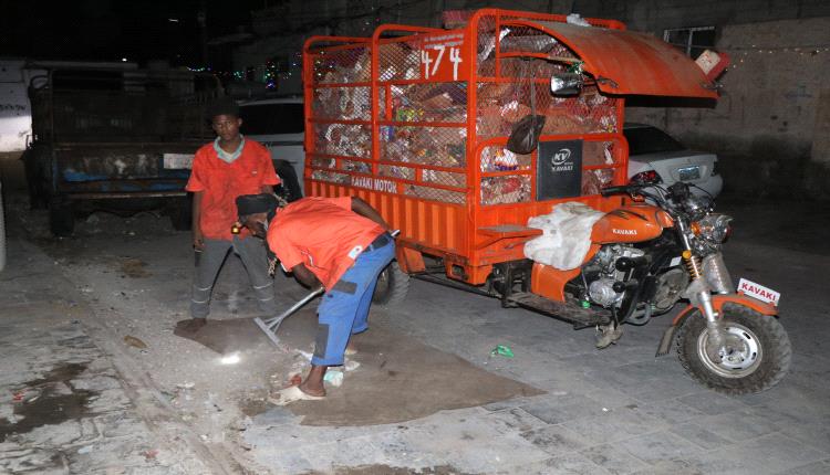 صندوق نظافة صيرة يواصل حملته الميدانية في شوارع وأحياء المديرية