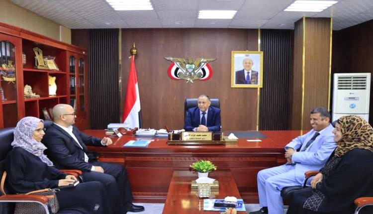 وزير الصناعة والتجارة يبحث مع هيئة الأمم المتحدة للمرأة تعزيز الشراكة لتمكين المرأة اقتصادياً