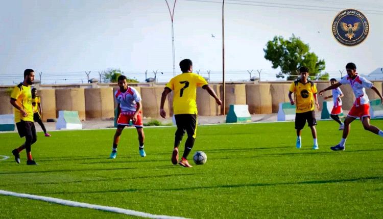 الفرقة الرابعة عمالقة تعبر أمن وطني عدن برباعية وتبلغ ربع نهائي بطولة الأمن الوطني الرمضانية