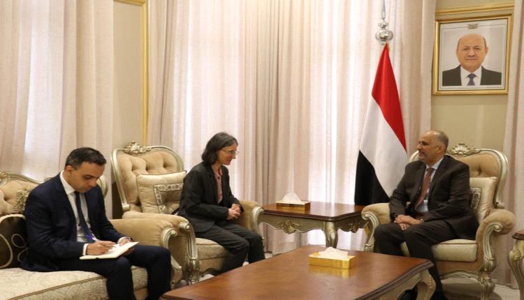 وزير المالية يبحث مع السفيرة الفرنسية تعزيز التعاون الاقتصادي والتنموي