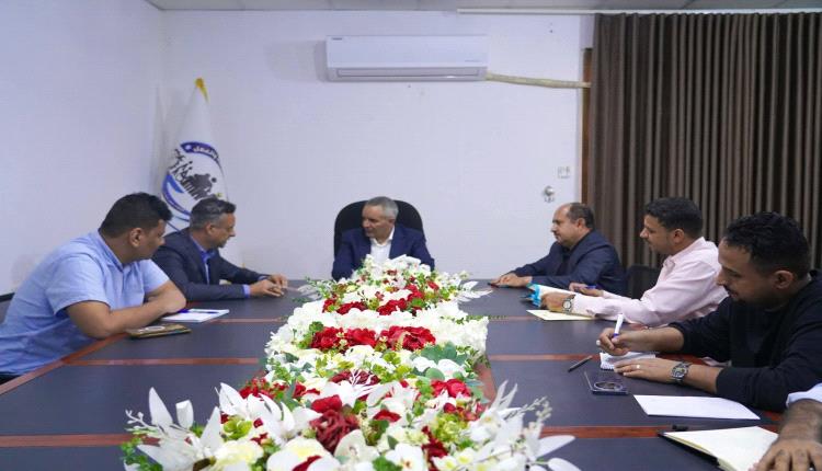 وزير الشؤون الاجتماعية والعمل يلتقي القائم بأعمال المدير التنفيذي للصندوق الاجتماعي للتنمية