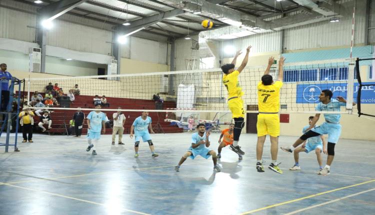 الضالع وعدن تحسمان مواجهتيهما بثلاثيات نظيفة في بطولة البرنامج السعودي للكرة الطائرة