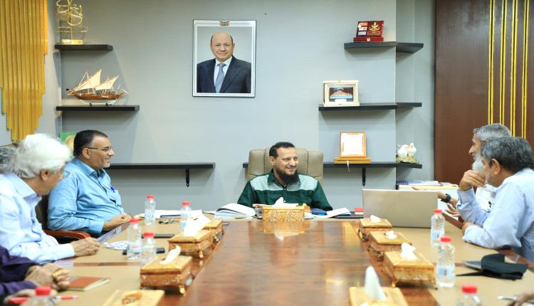 المحافظ شيخ يتكفل بتوفير مقر للجنة الوطنية للحدائق الجيولوجية ويؤكد دعمه لجهود ترشيح شبه جزيرة عدن كحديقة عالمية