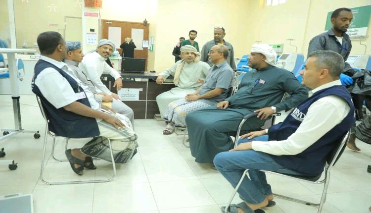 زيارة تفقدية لمركز الغسيل الكلوي بالغيضة من قبل الوكيل رعفيت وضابط الشؤون المدنية بالتحالف