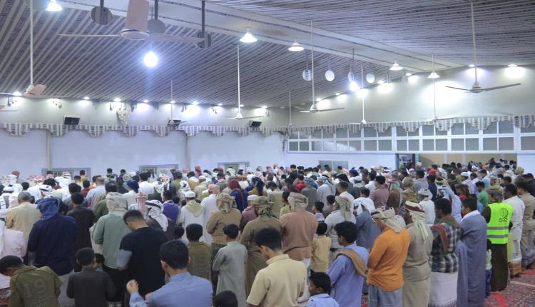 قبيلة آل بن عباد الكندي تقيم الإفطار السنوي الأول ويتوَّج بالأمسية الرمضانية والسحب على جوائز المسابقة