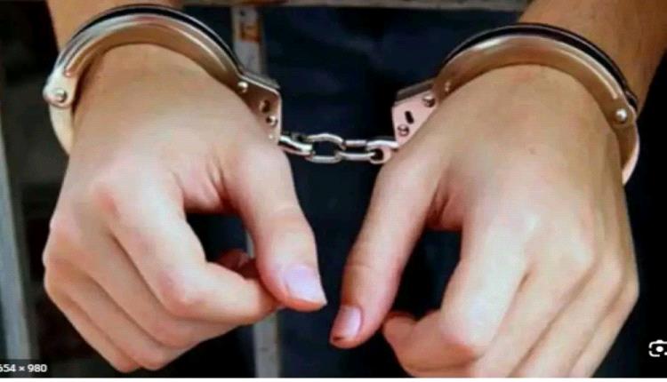 شرطة سيئون تضبط متهماً بالسرقة وآخرين بتعاطي المخدرات في عمليتين منفصلتين